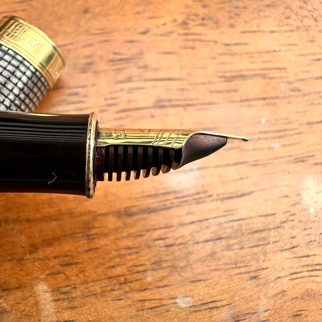 Parker パーカー　万年筆　格子柄　ペン先750