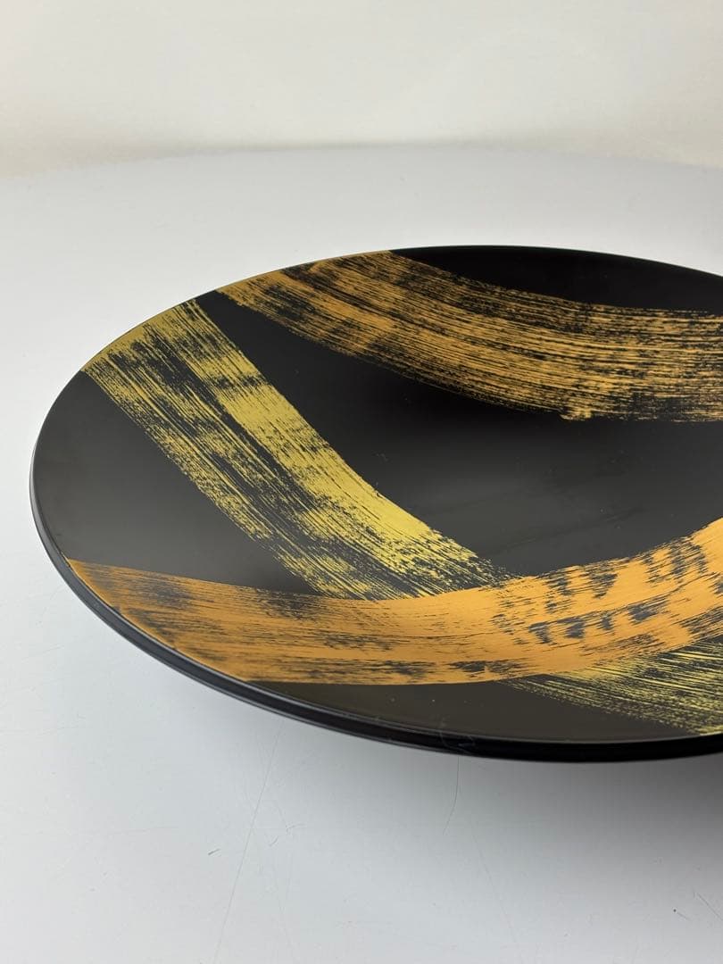 輪島塗漆器⭐︎黒と金のストライプ模様の大皿