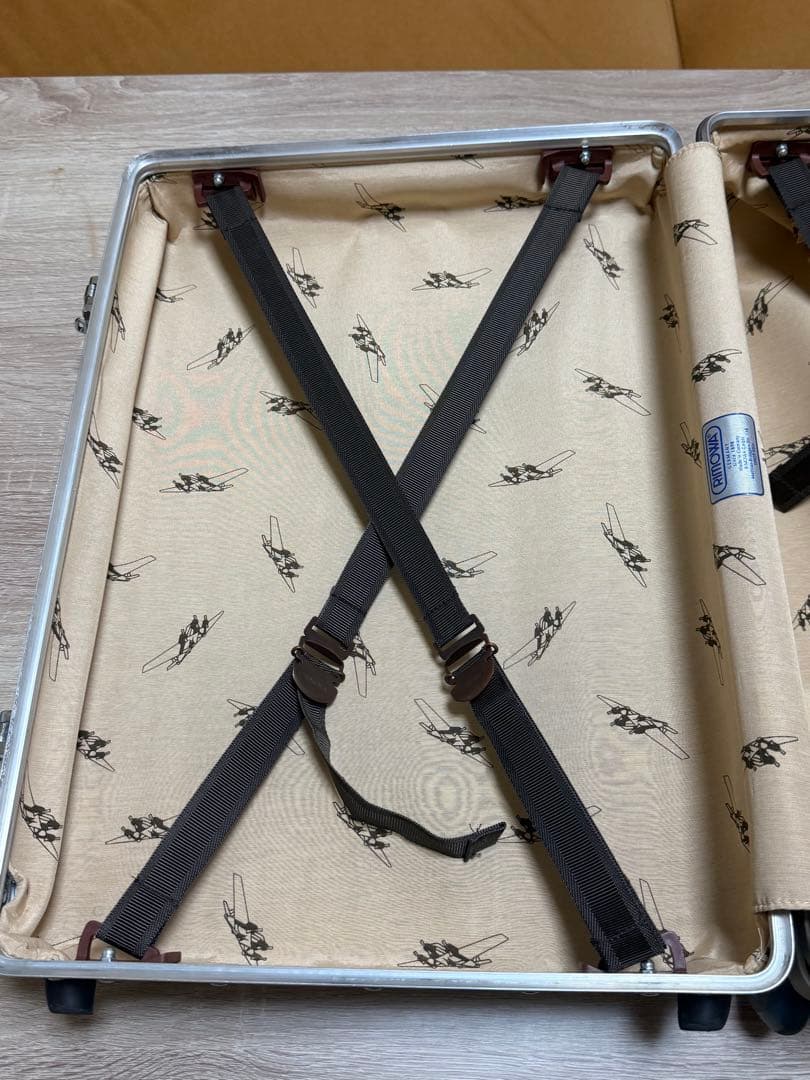 リモワ　クラシックフライト　キャビン　35L 機内持ち込み