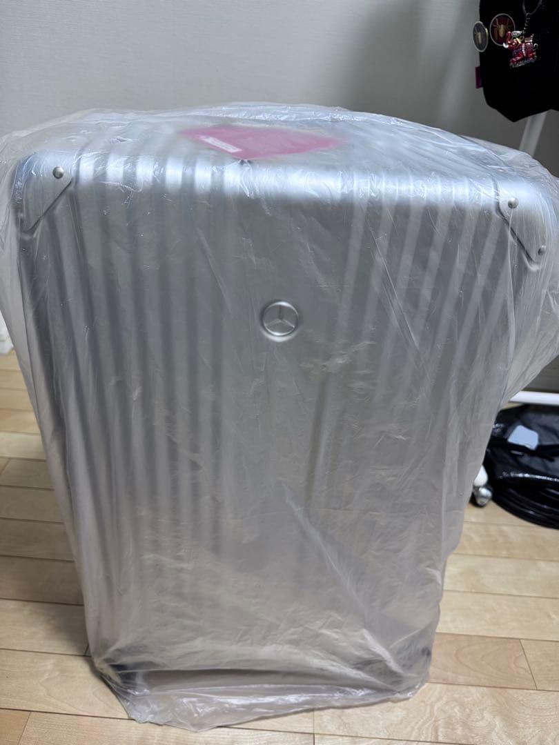 メルセデスベンツ アルミスーツケース シルバー 未使用　ぬい