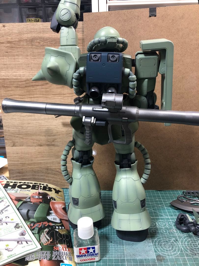 メガザク 1/48 完成品 ガンプラ ガンダム MS メガスケール ザク