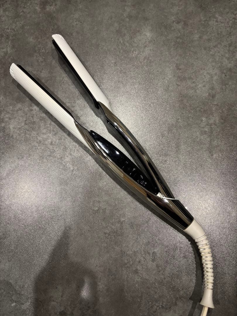 【⭐️箱不要¥500割引】MTG リファ　ReFa ストレートヘアアイロン①