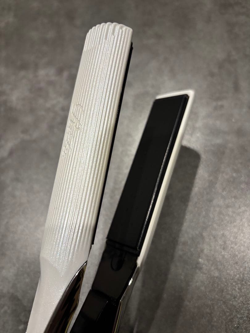 【⭐️箱不要¥500割引】MTG リファ　ReFa ストレートヘアアイロン①