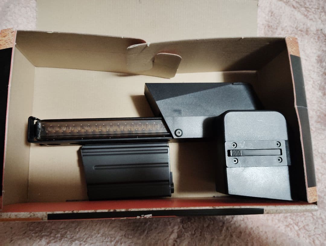 laylax P90 ボックスマガジン(1500発装弾)