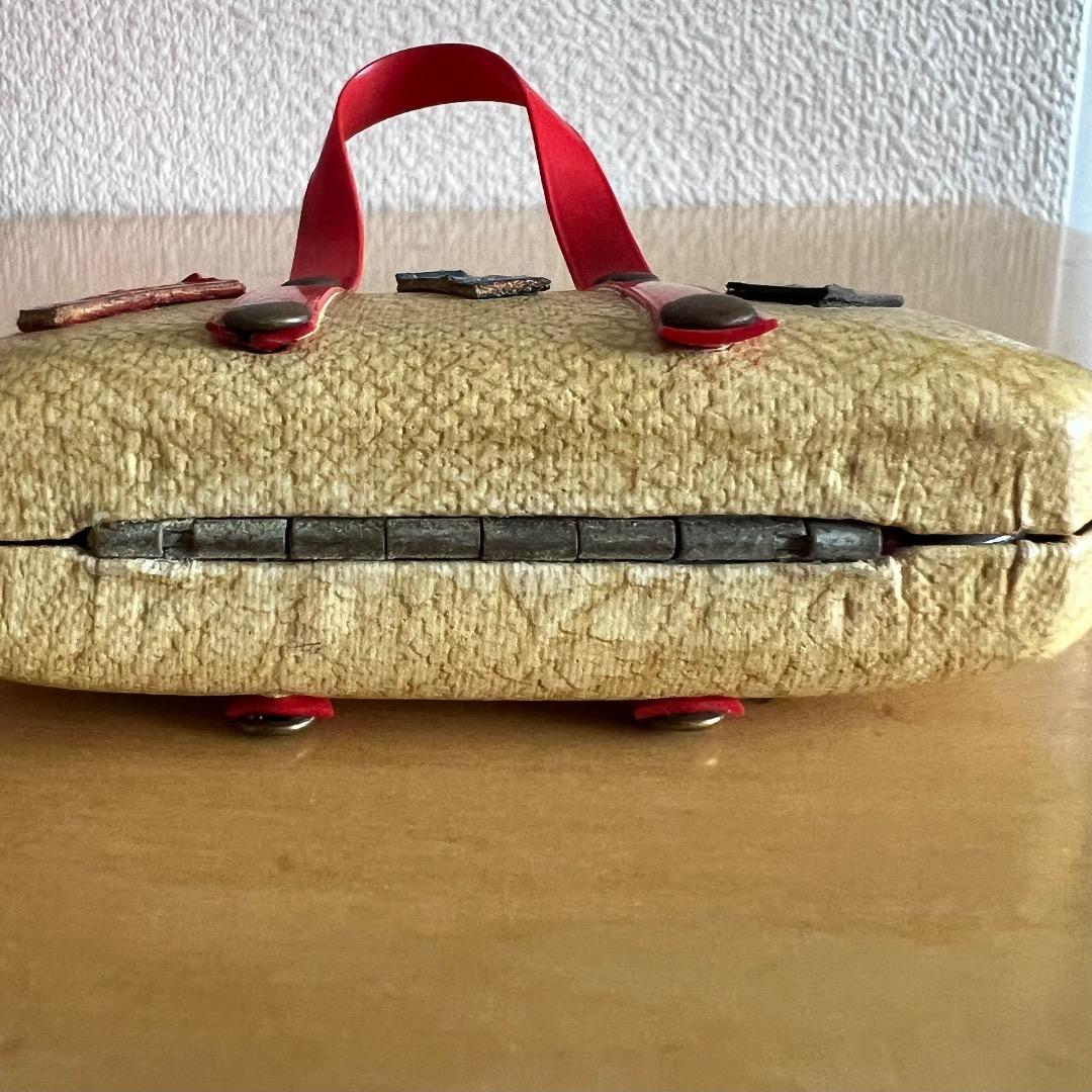 イギリス　ヴィンテージ　スーツケース型ミニネイルセット