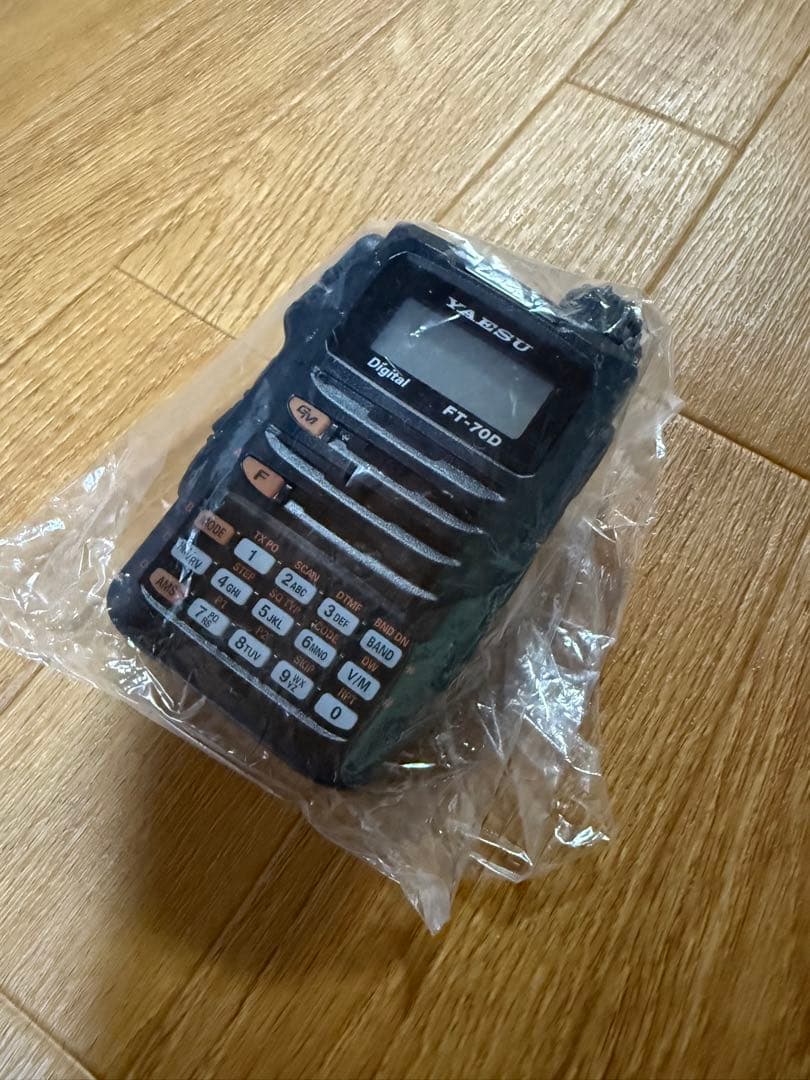 ラ*フ様 ◎ほぼ未使用◎動作品◎八重洲無線◎トランシーバー◎ヤエス◎FT-70D