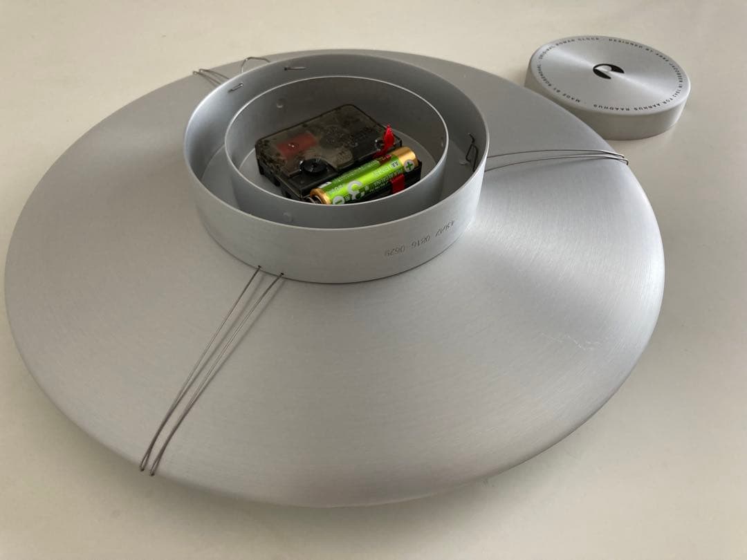 アルネ ヤコブセン 掛時計　ローマンクロック 29センチ