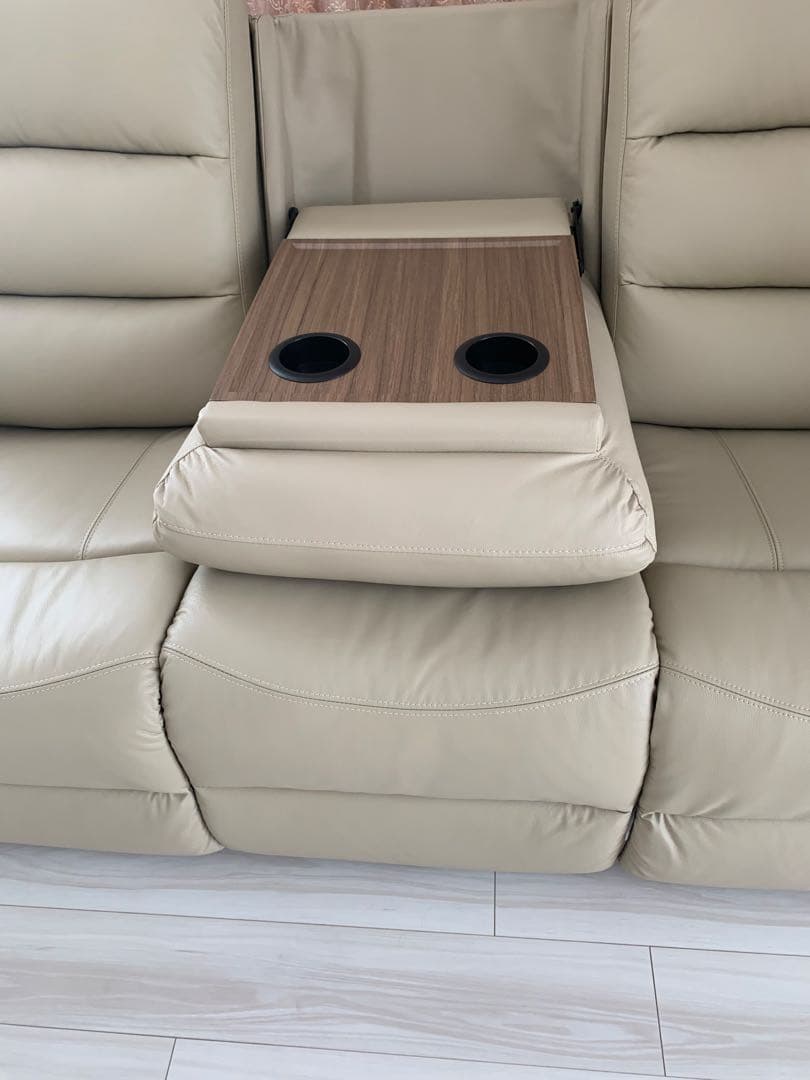 新品　未使用 ニトリ電動リクライニングソファ