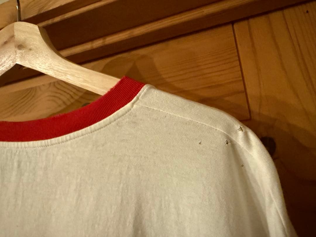 【GUCCI】 ダメージグラフィックTシャツ