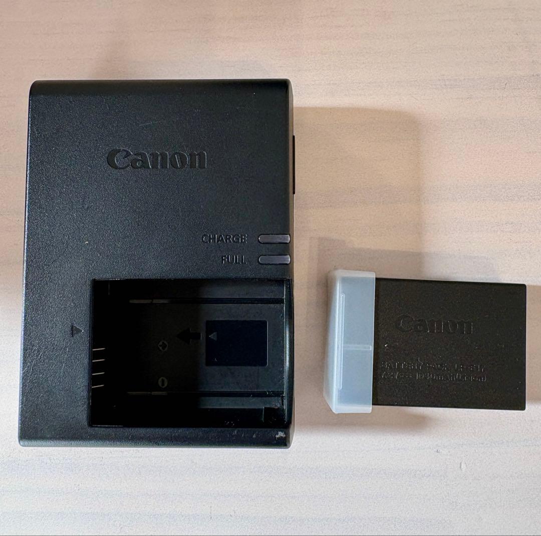 Canon EOS Kiss X9i ダブルレンズズームキット ケーブルおまけ