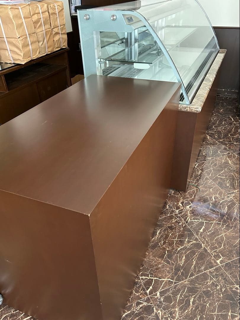 パティスリー　ケーキ屋　冷蔵ショーケース ガラス製　ダイヤ社　焼き菓子　ギフト