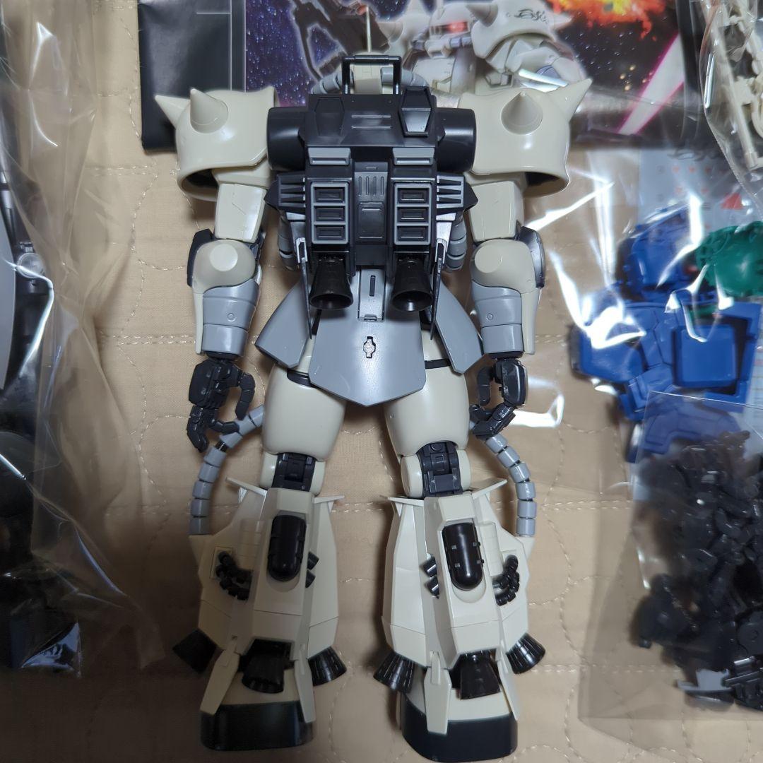 MG 1/100 シンマツナガ専用ザクII(カスタムタイプ)　完成品