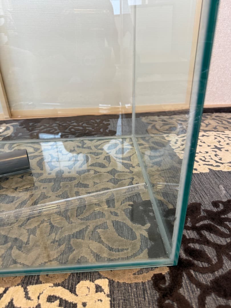 60.45.45オーバーフロー水槽 透明ガラス パイプ付き