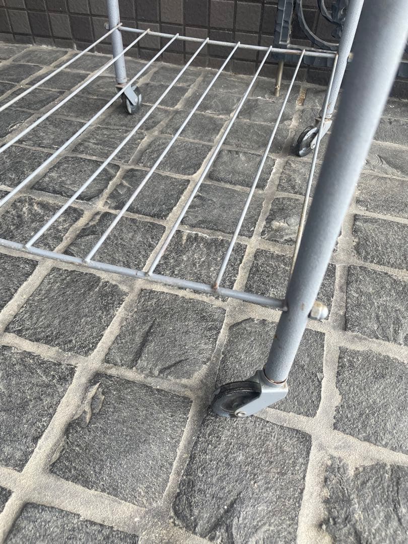 ブルーグレーの小ぶりなアンティークワゴン　シェルフ