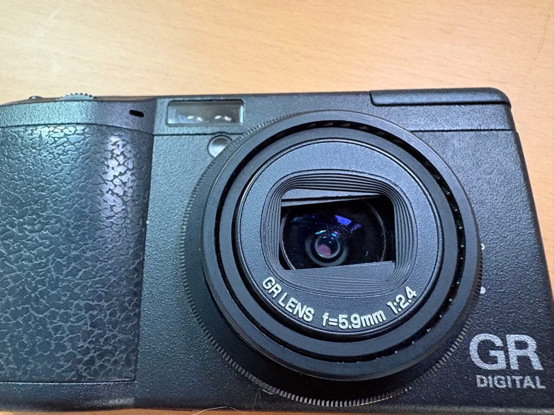 RICOH GR DIGITAL コンパクトデジタルカメラ　ジャンク