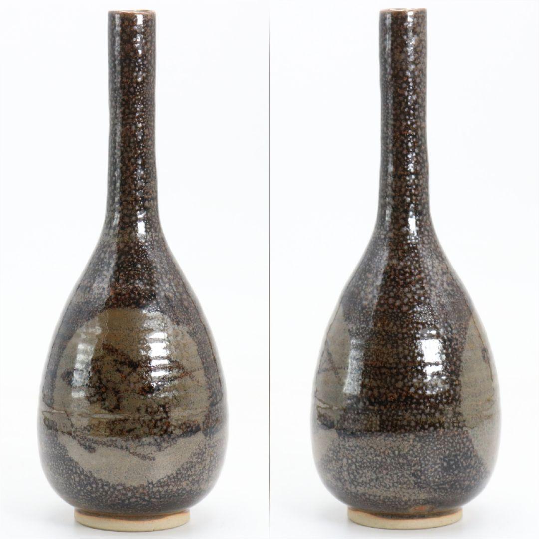 十代 大樋長左衛門(年朗)作 天目釉 魚文花入 花瓶 花器 二重箱　AB844