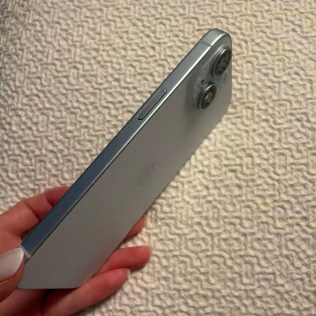Apple iPhone 15 ライトブルー本体のみ