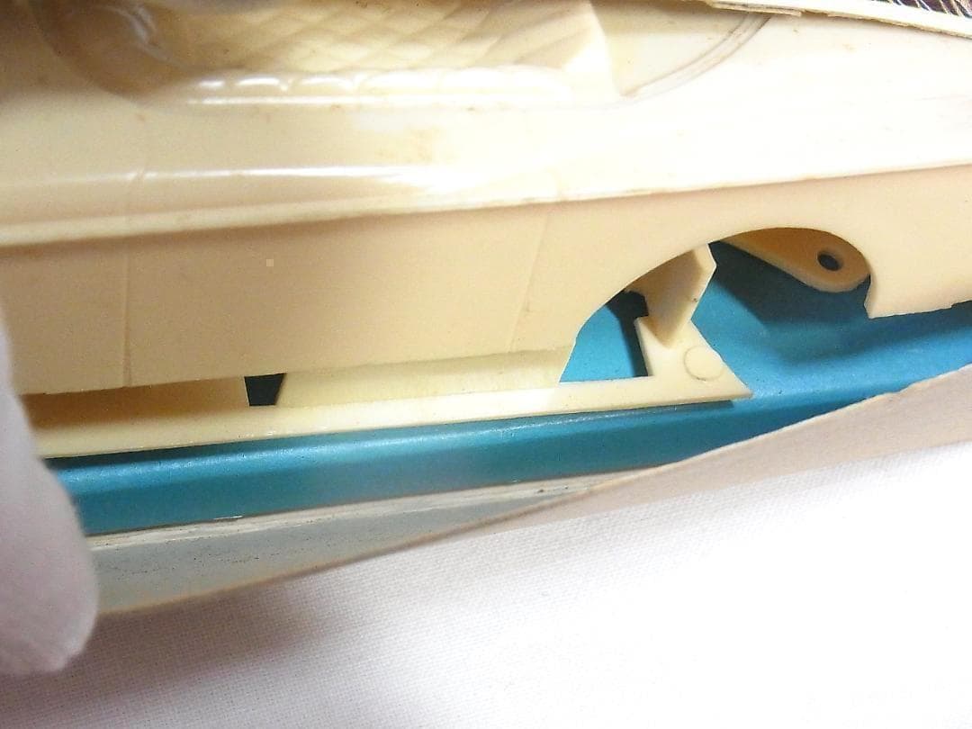 東京シャープ 宇宙パトロールガード隊 ライトニング バット サンダー プラモデル