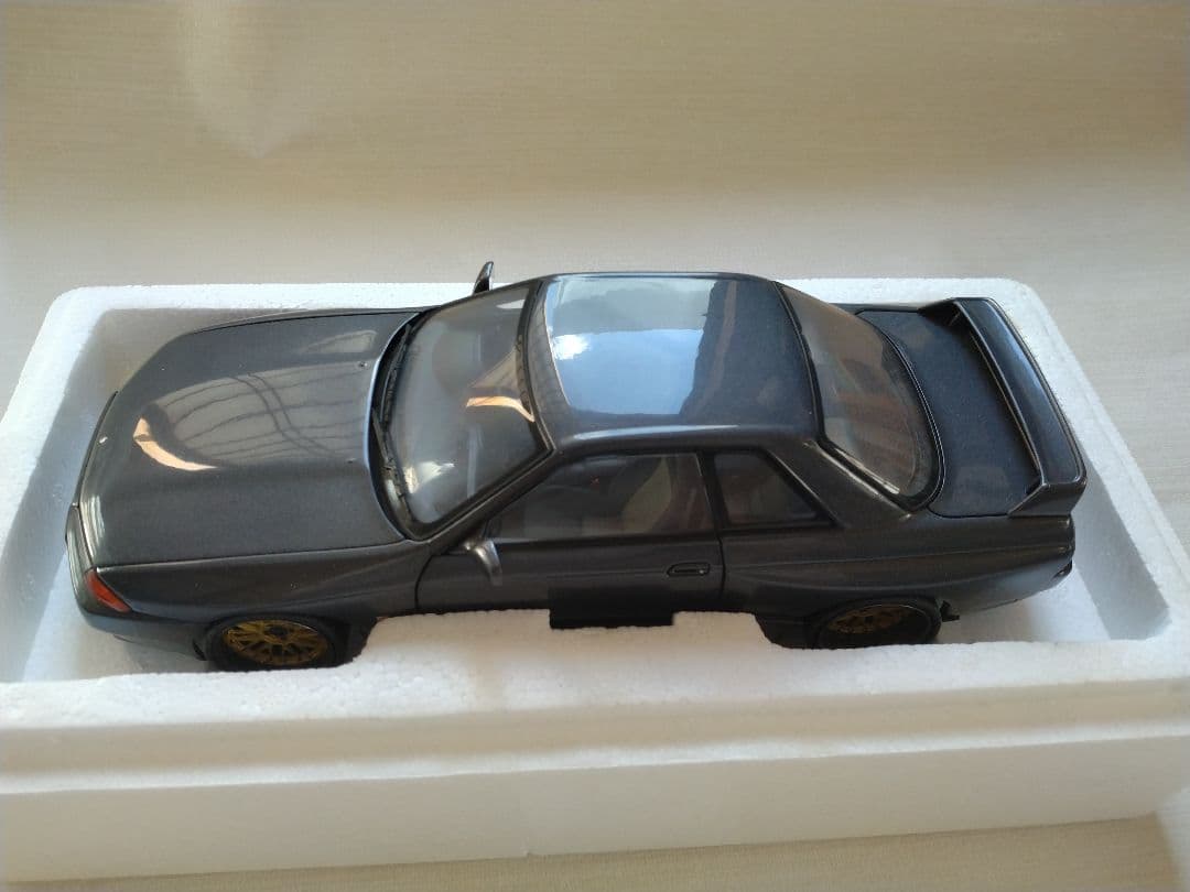 オートアート1/18　スカイライン　R32　GT-R　ニスモ　カスタム