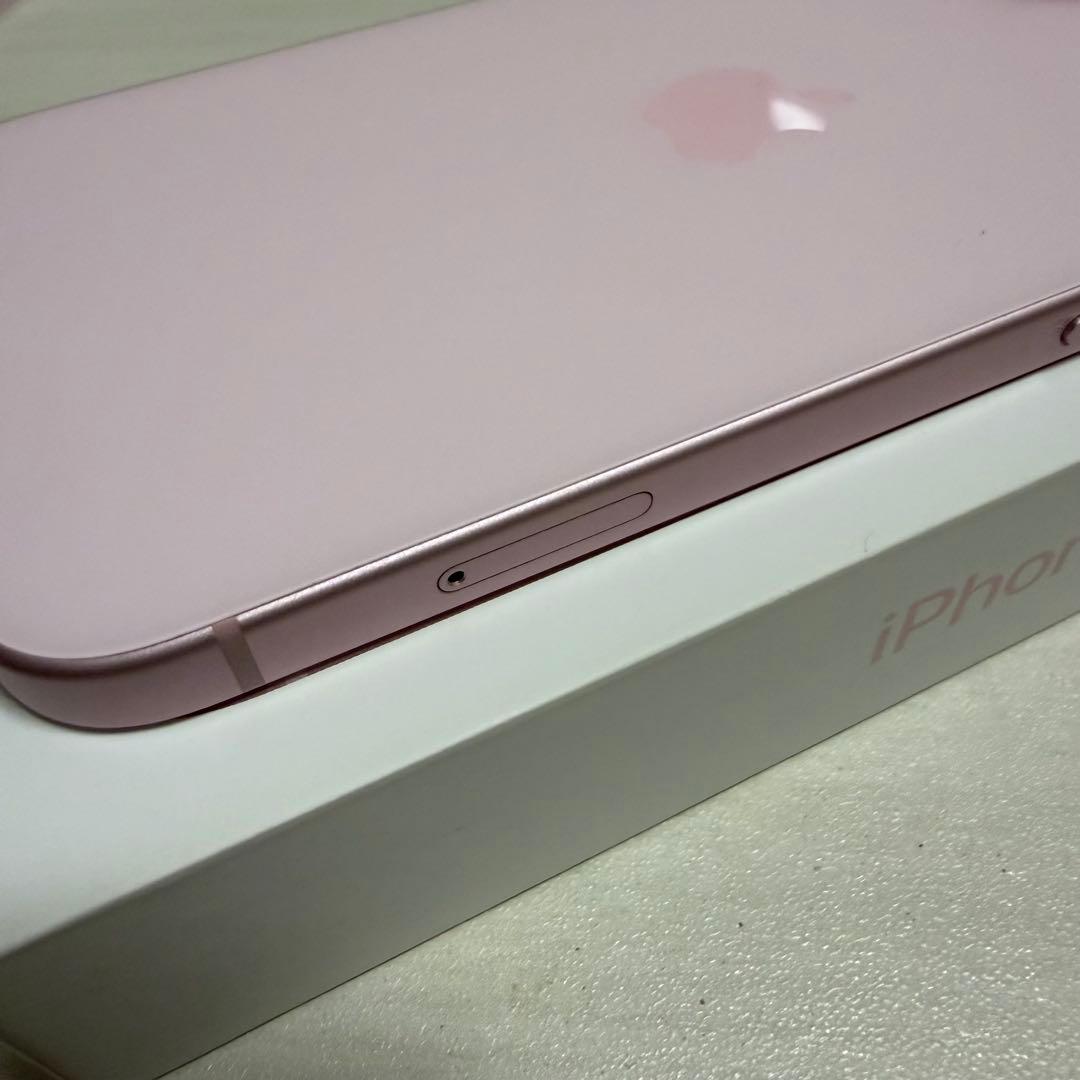 iPhone15 ピンク
