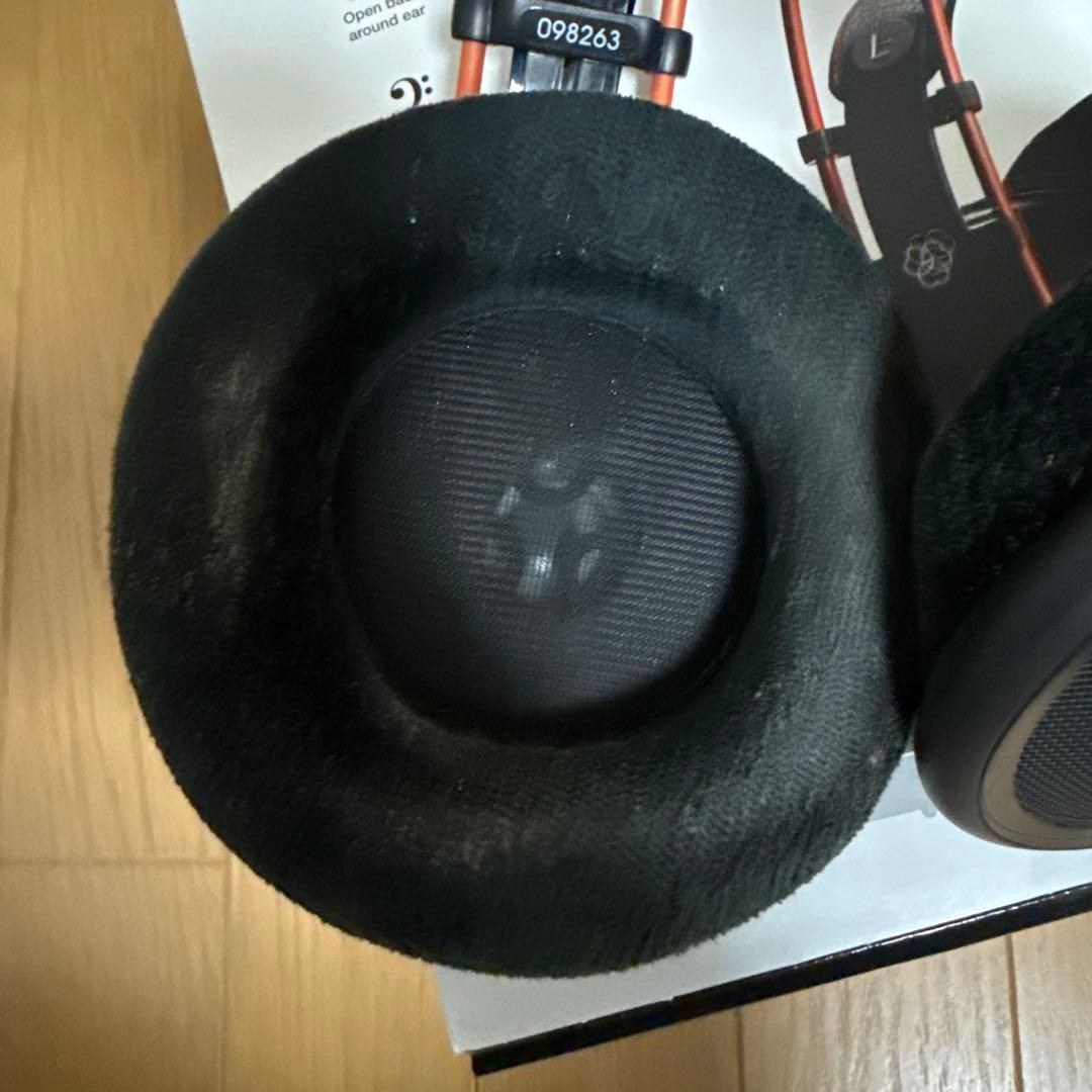AKG / K712 PRO モニターヘッドホン（開放型）