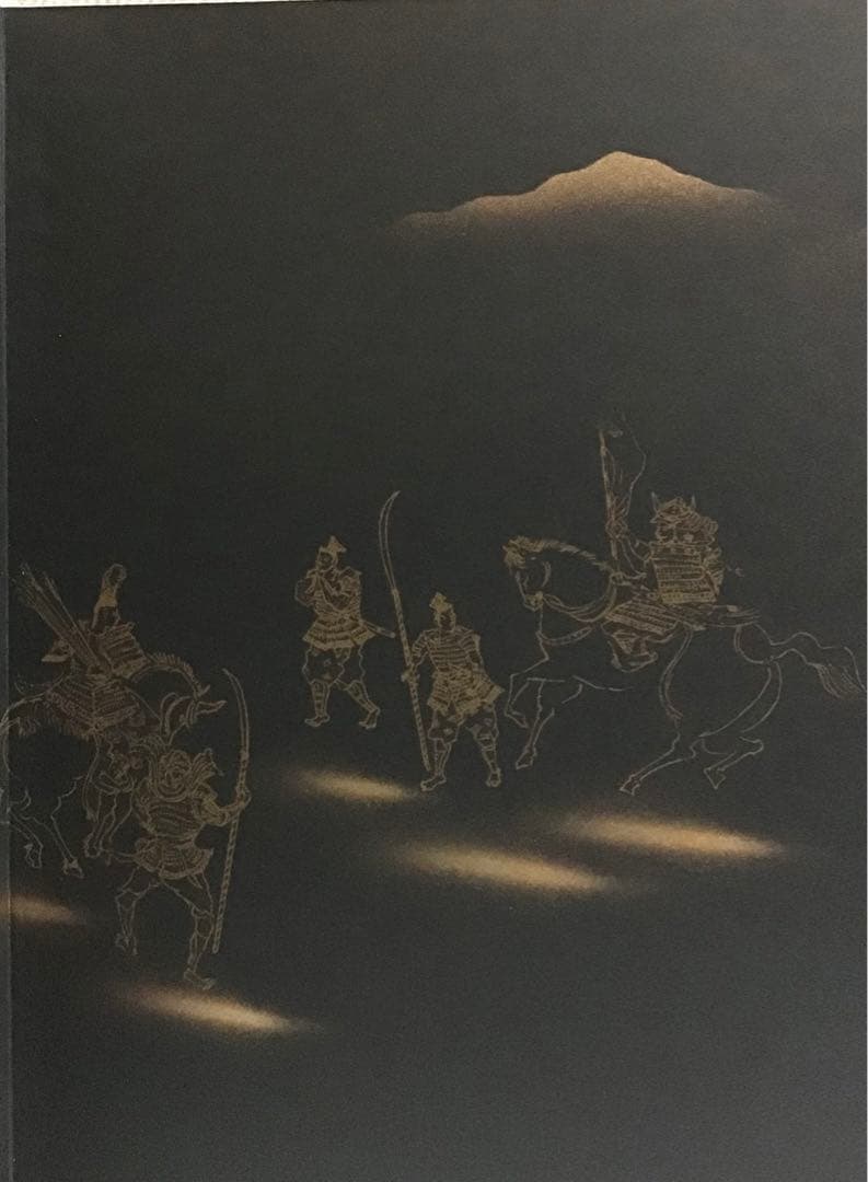 〈アンティーク〉伝統的な日本の屏風 金ボカシ　金山水　合戦図