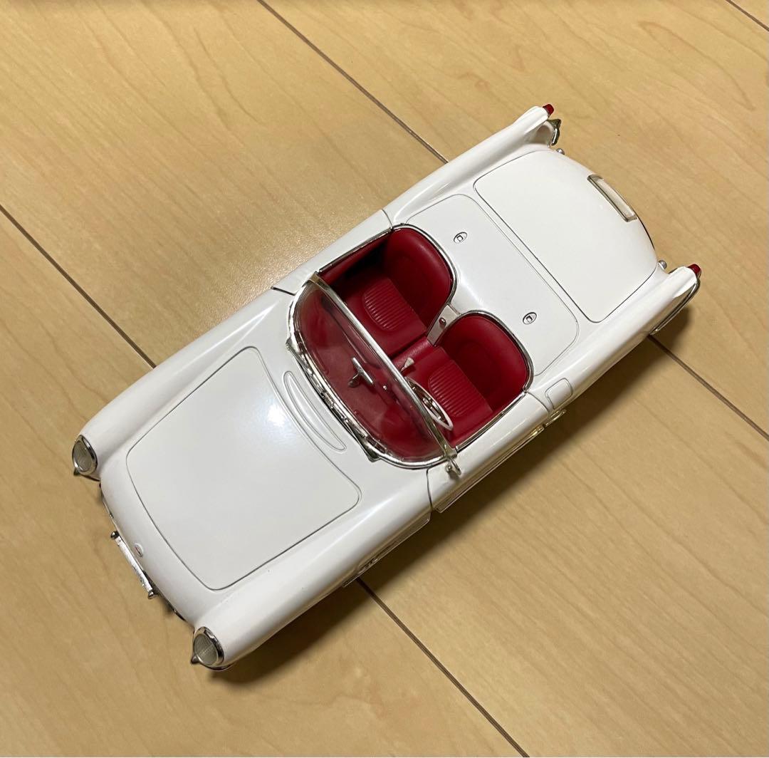 シボレーコルベット 1953POLO WHITE １／18
