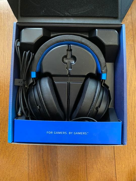 ヘッドホン Razer KRAKEN FOR CONSOLE