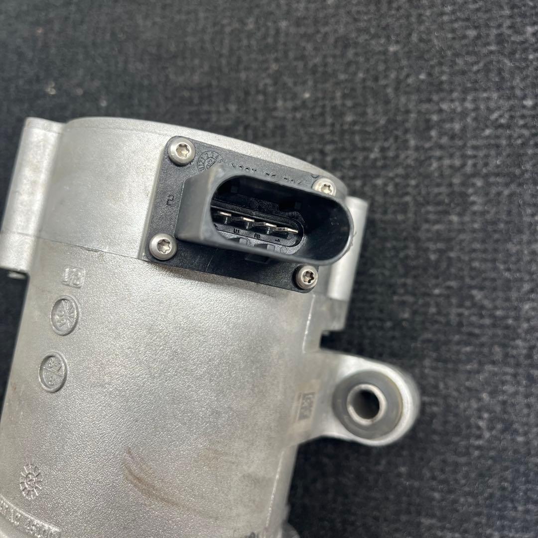 BMW XG20 電動ウォーターポンプ