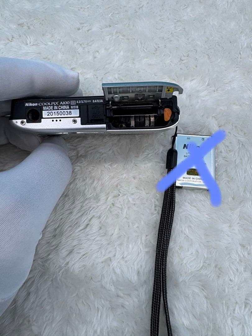 Nikon COOLPIX シルバー コンパクトデジタルカメラ　動作確認済み