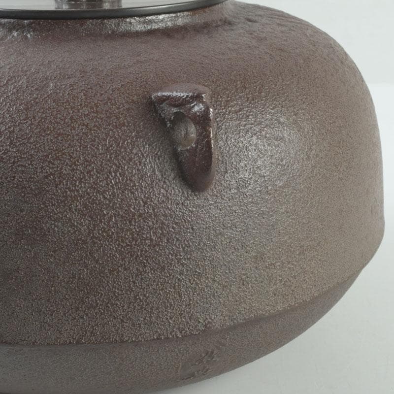 茶道具　人間国宝　釜師　高橋敬典作　菊桐文　政所釜　共箱　C　9452A