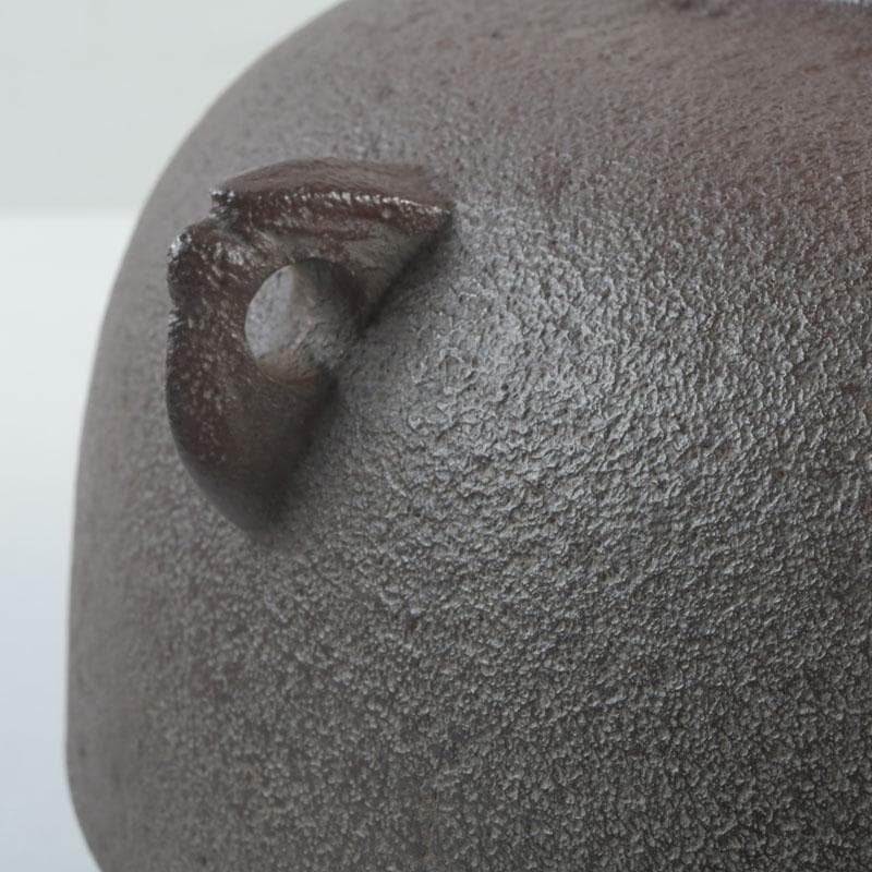 茶道具　人間国宝　釜師　高橋敬典作　菊桐文　政所釜　共箱　C　9452A