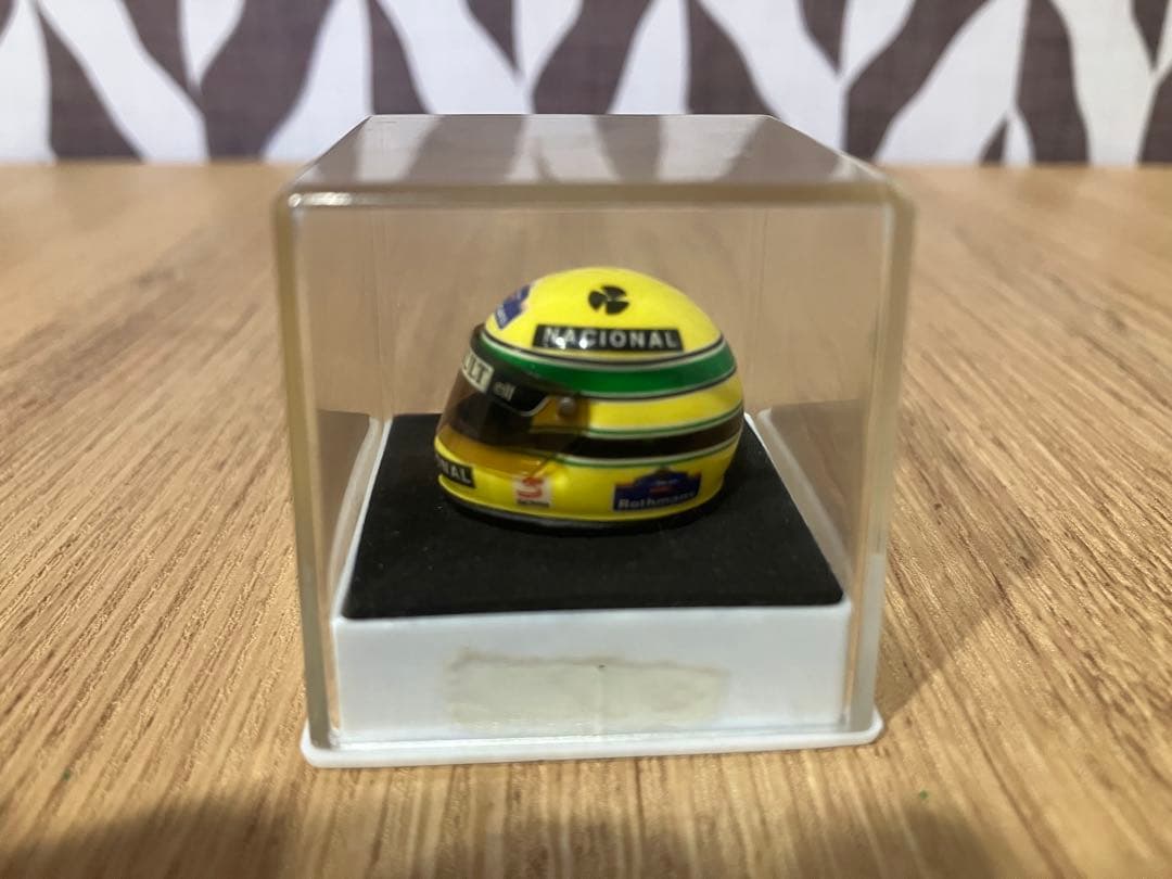 セナ　94年　ミニヘルメット　J.F.CREATIONS 1/12 ロスマンズ