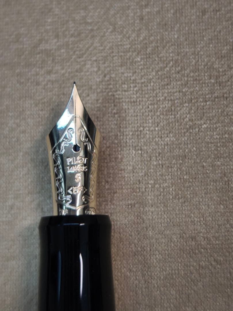 PILOT万年筆 カスタム74 ブラックEF