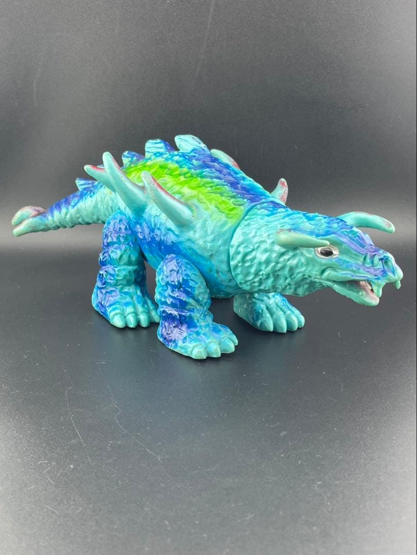 【中古品】当時物　マグネドン　水色成型　ブルマァク　帰ってきたウルトラマン　怪獣
