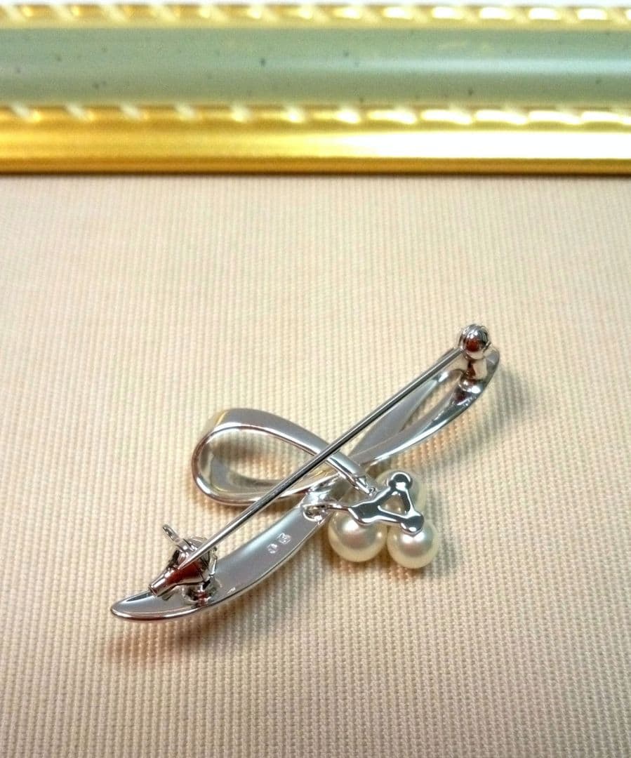 MIKIMOTO リボンモチーフ シルバー ブローチ