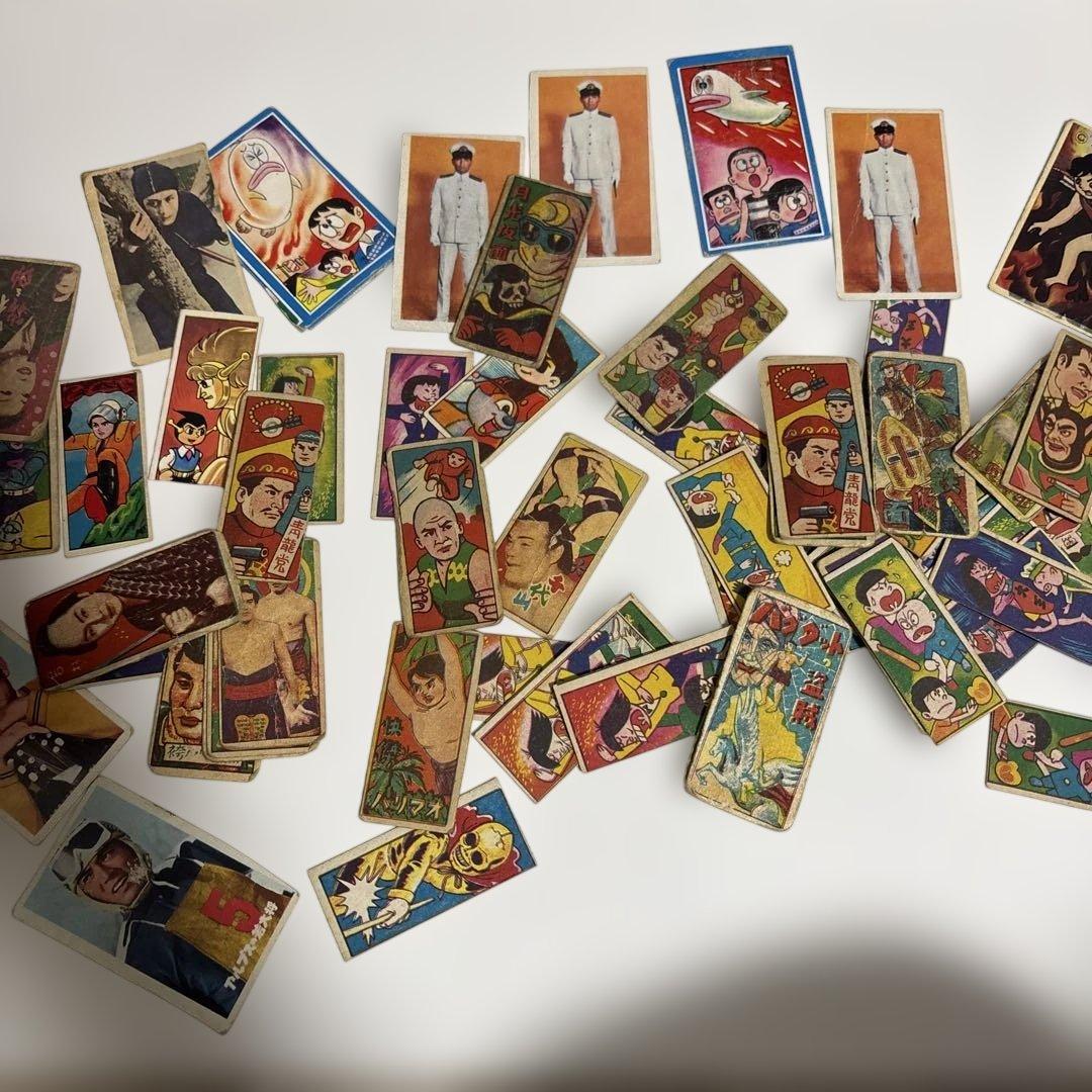 と*し様 昭和レトロ　メンコ　超大量　おそ松くん、鉄人28号、ハリマオ　オバQ