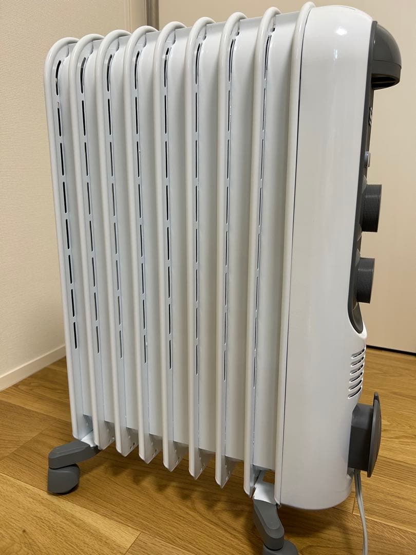 De'Longhi オイルヒーター ホワイト・グレー