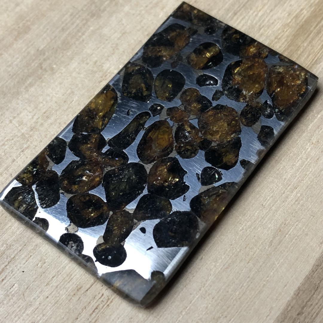 パラサイト隕石 隕石　石鉄隕石　セリコ隕石 美品　重さ約9ｇ　ケース付