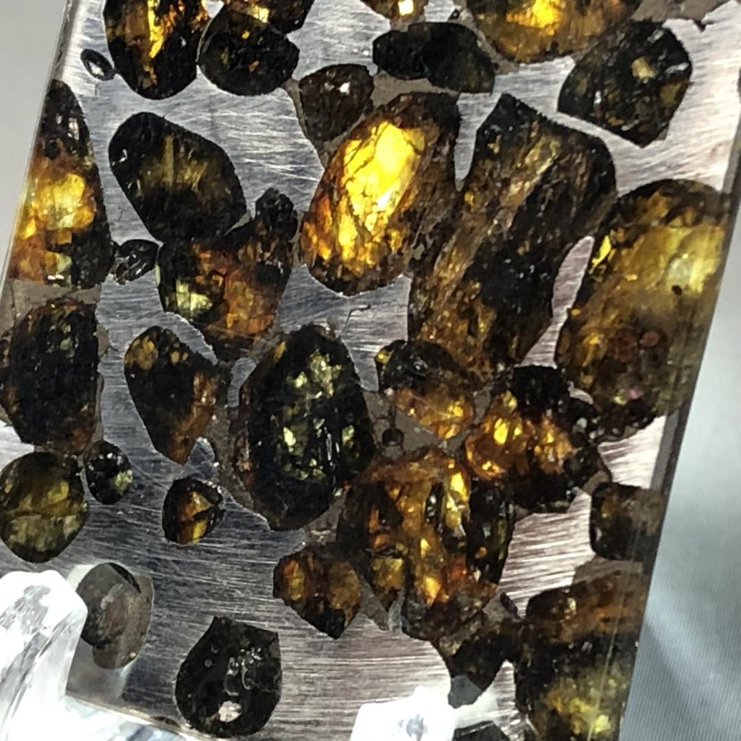 パラサイト隕石 隕石　石鉄隕石　セリコ隕石 美品　重さ約9ｇ　ケース付