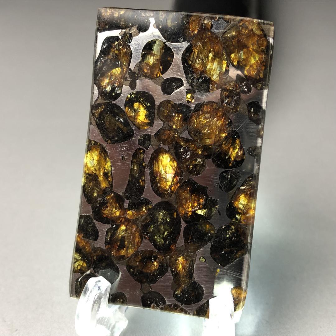 パラサイト隕石 隕石　石鉄隕石　セリコ隕石 美品　重さ約9ｇ　ケース付