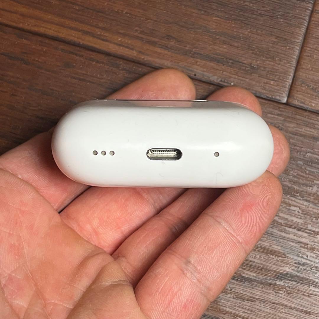 美品 AirPods Pro 第3世代 A3122 充電ケース ケース