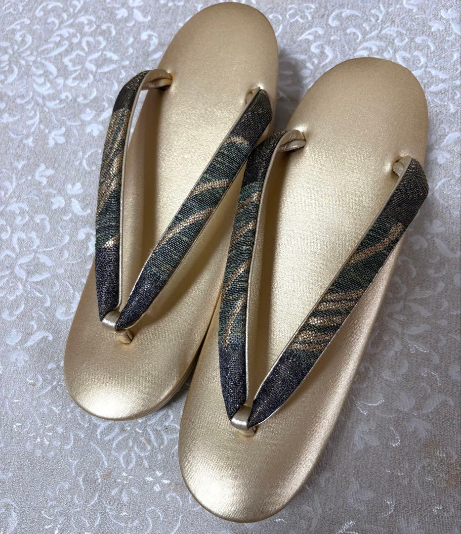 伊と忠　高級　草履バッグセット　23.5㎝　一度使用　新品同様シャンパンゴールド