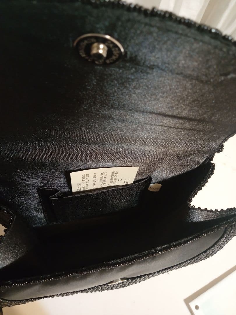 柏ビーズ刺繍 ショルダーバッグ 黒