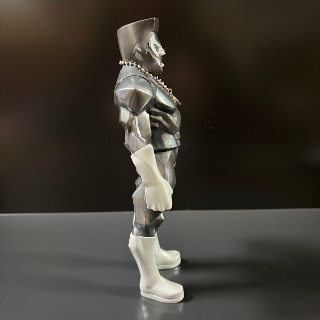 96TOYS BLACK スタンダードカラー ソフビ