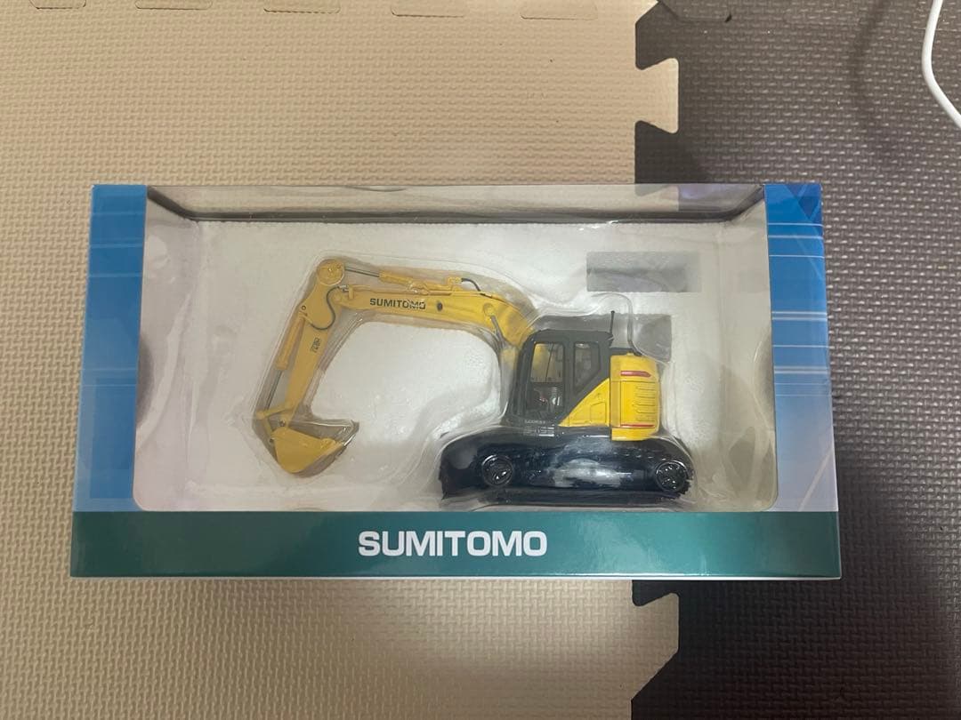 ミニカー SUMITOMO SH135X-7