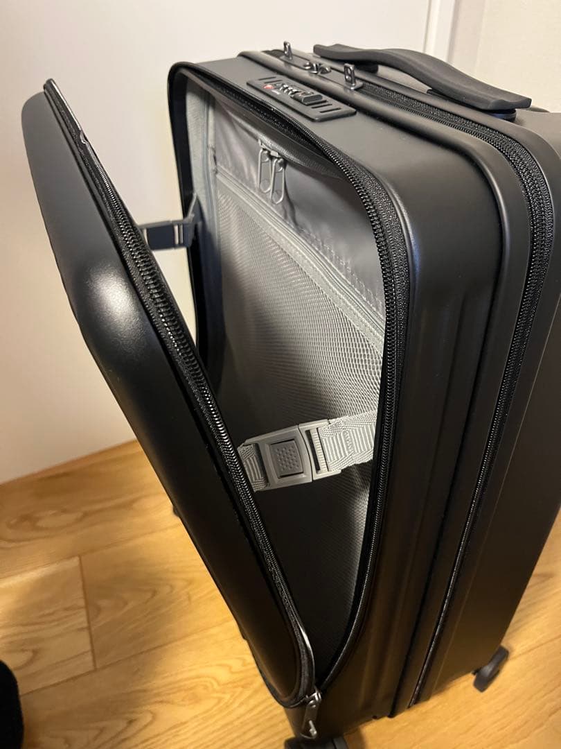キャリーケース　スーツケース　JAL 日本航空