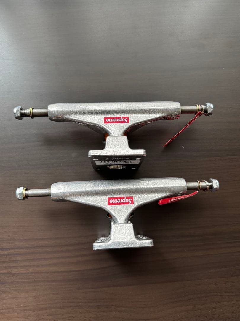 supremeスケボーウィール53mm independent truck139