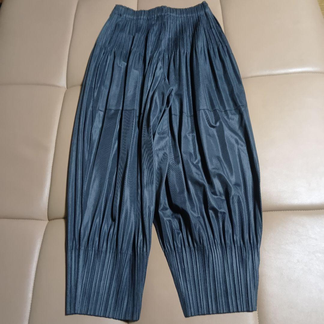 プリーツプリーズ FLUFFY BASICS 　パンツ