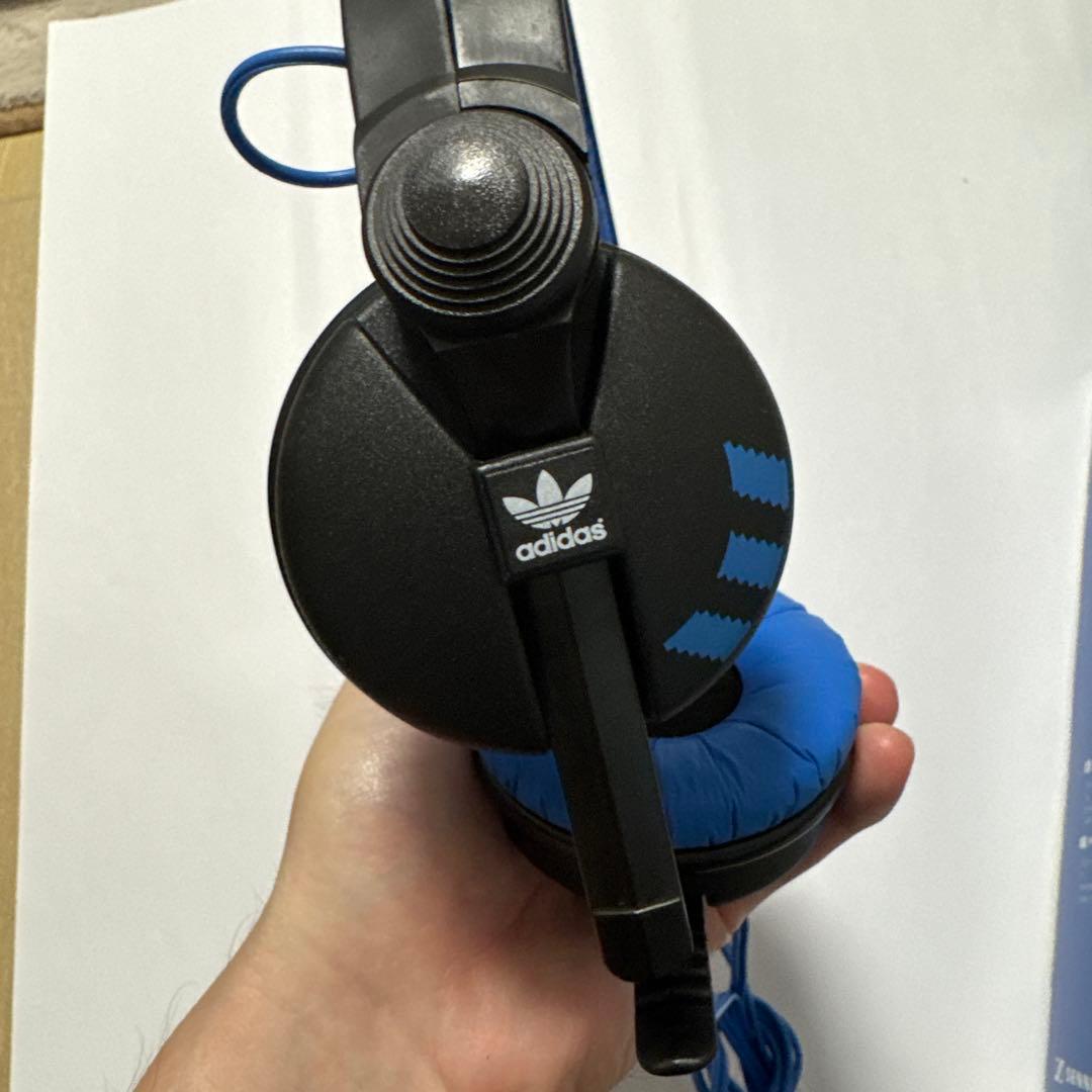 ヘッドホン HD25 by adidas Originals